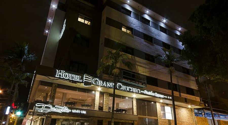Bagu Grand Crucero Posadas Exterior photo