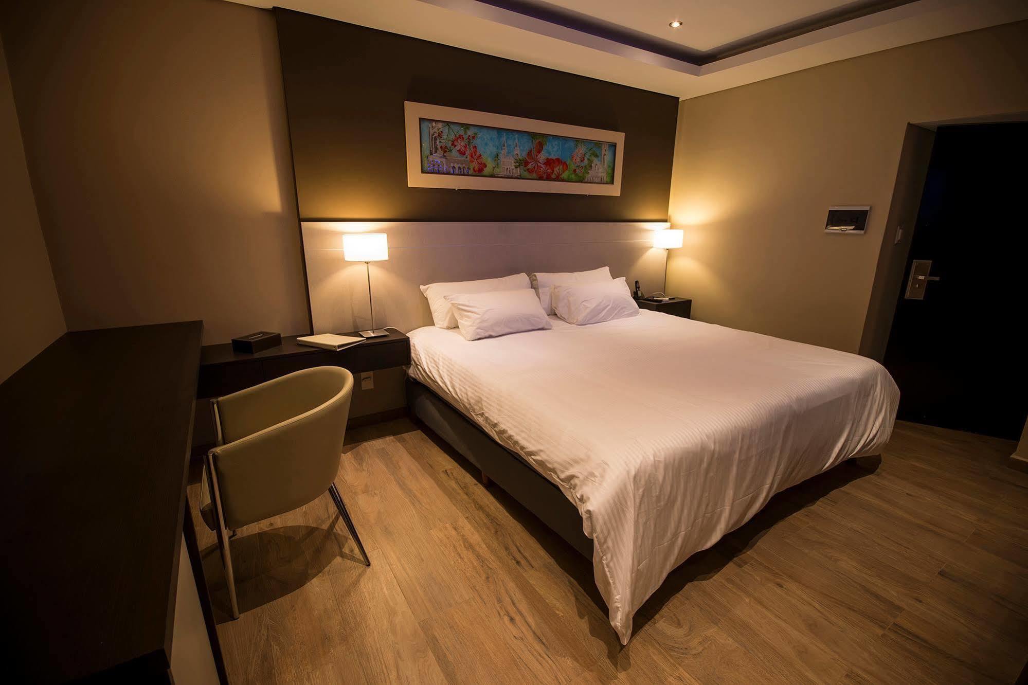 Bagu Grand Crucero Posadas Exterior photo