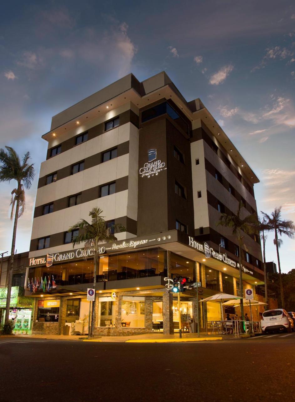 Bagu Grand Crucero Posadas Exterior photo